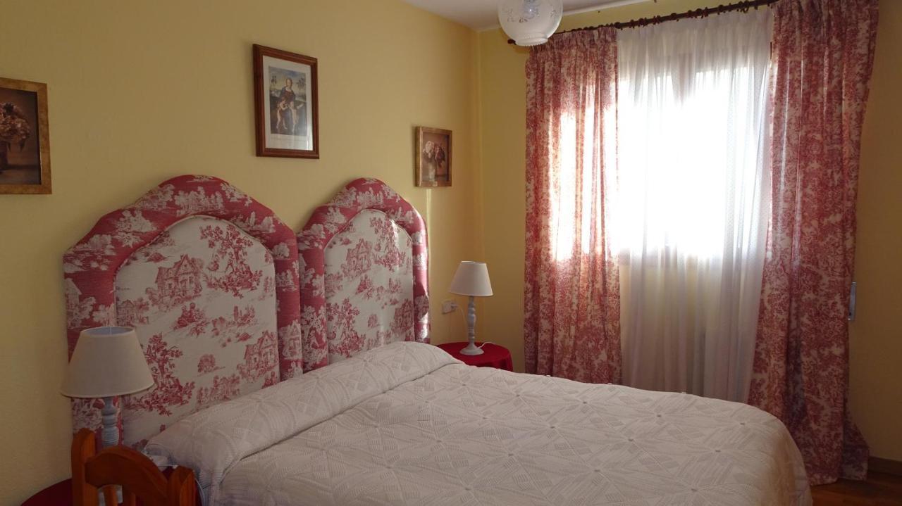 Piso Grande En El Centro De Jaca Con Wifi Y Garaje公寓 外观 照片
